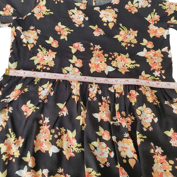 Sportsgirl Cold Shoulder Dress - Picture 6 of 8